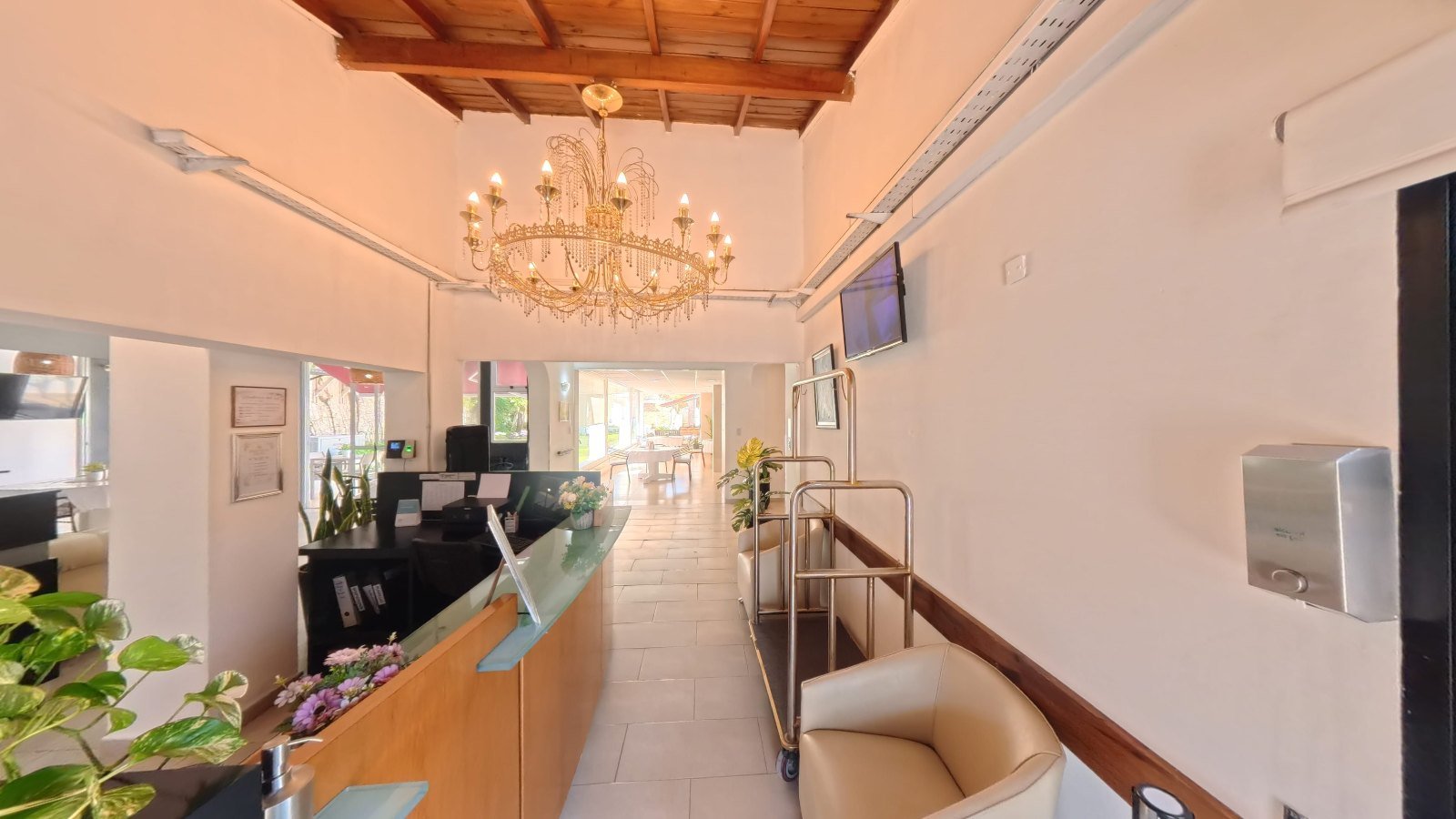 Recepción de Residencia del Sol, primera escena del recorrido virtual 360°